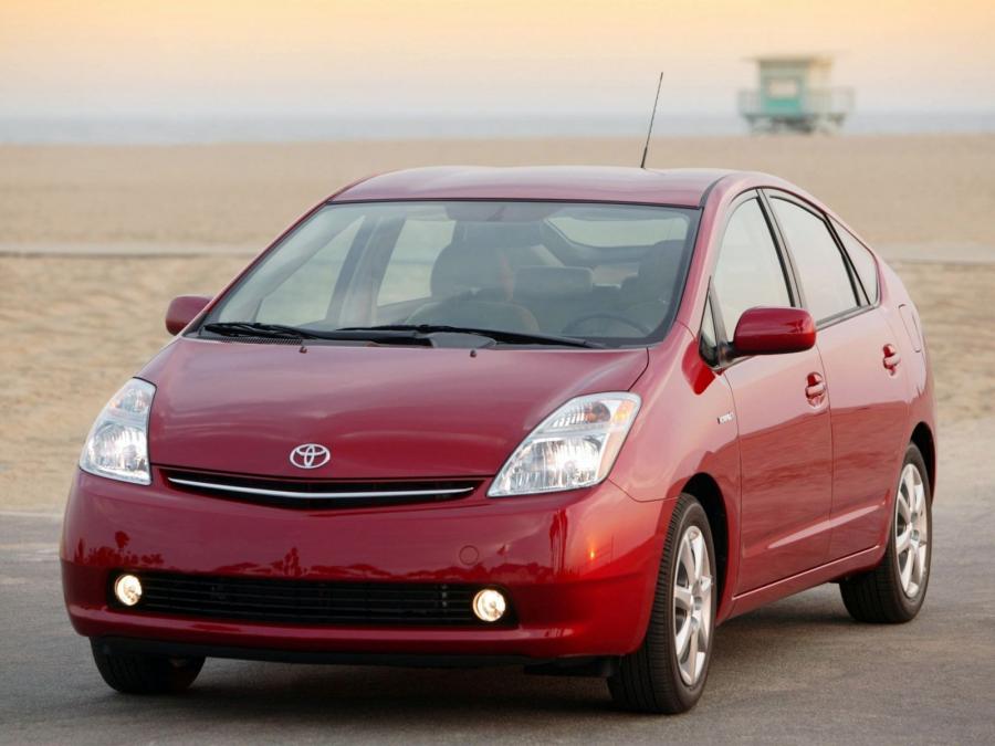  Toyota Prius 2003 года  (US) (фото 14 из 23)